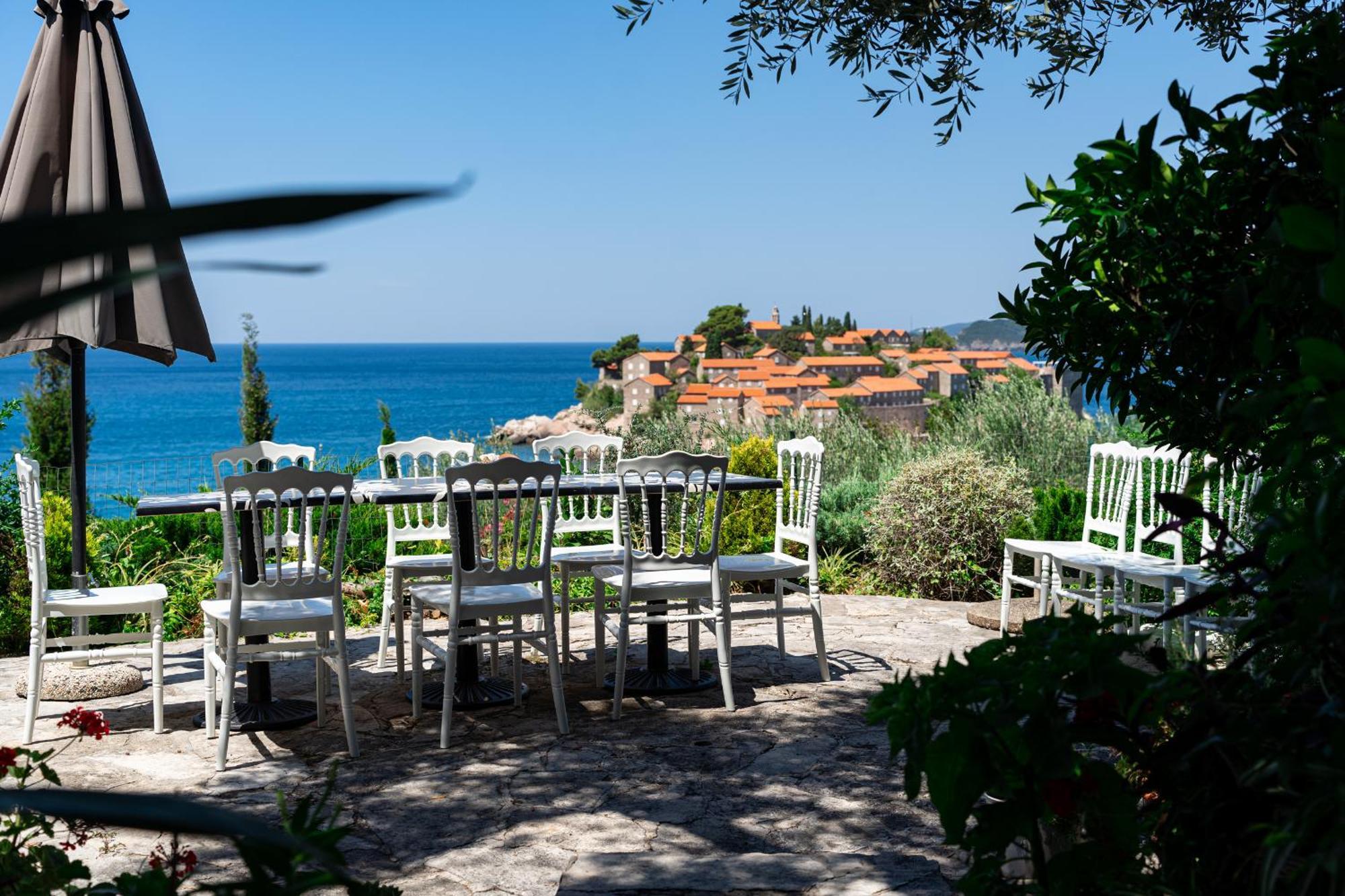 Sun Rose Apartments Sveti Stefan Exterior foto